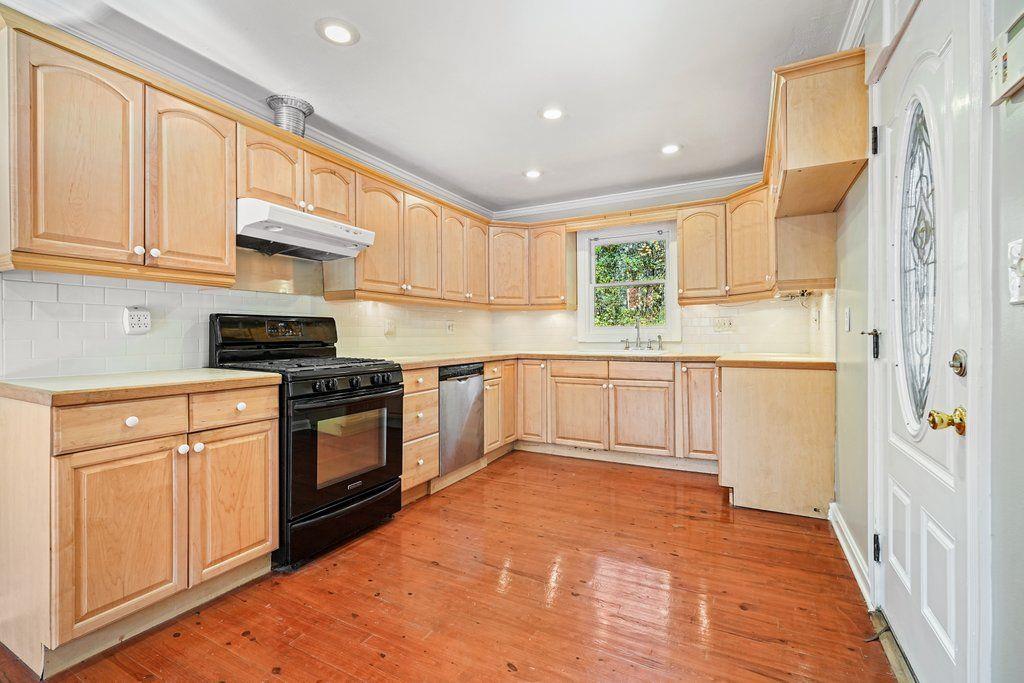 2571 Crockett Drive Southeast Drive SE