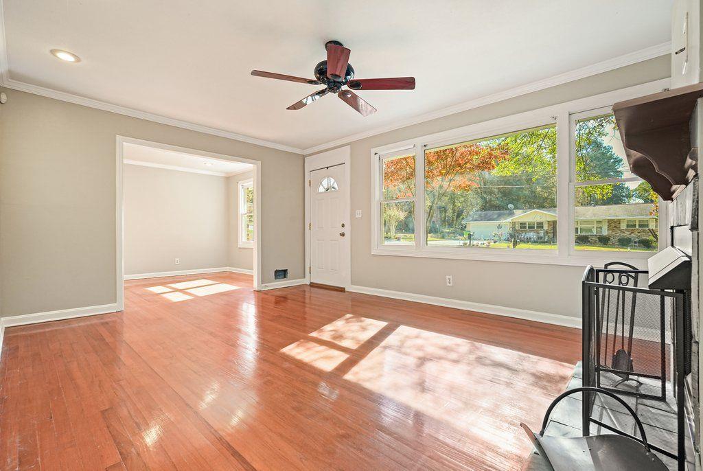 2571 Crockett Drive Southeast Drive SE