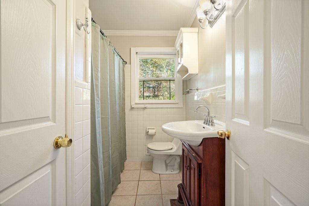 2571 Crockett Drive Southeast Drive SE