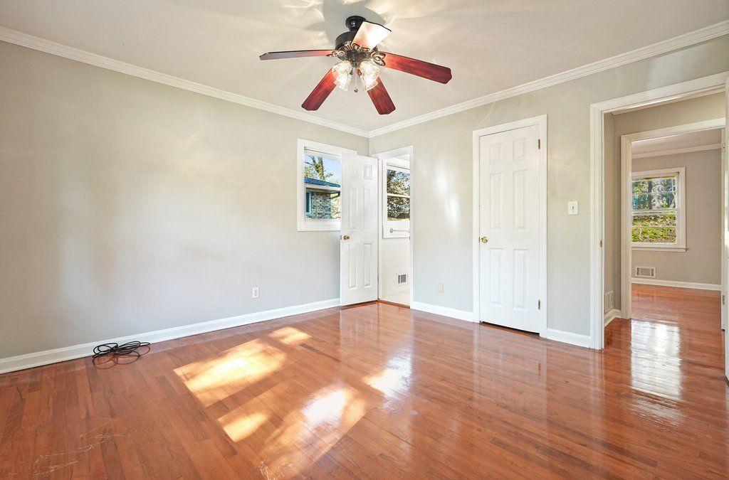 2571 Crockett Drive Southeast Drive SE