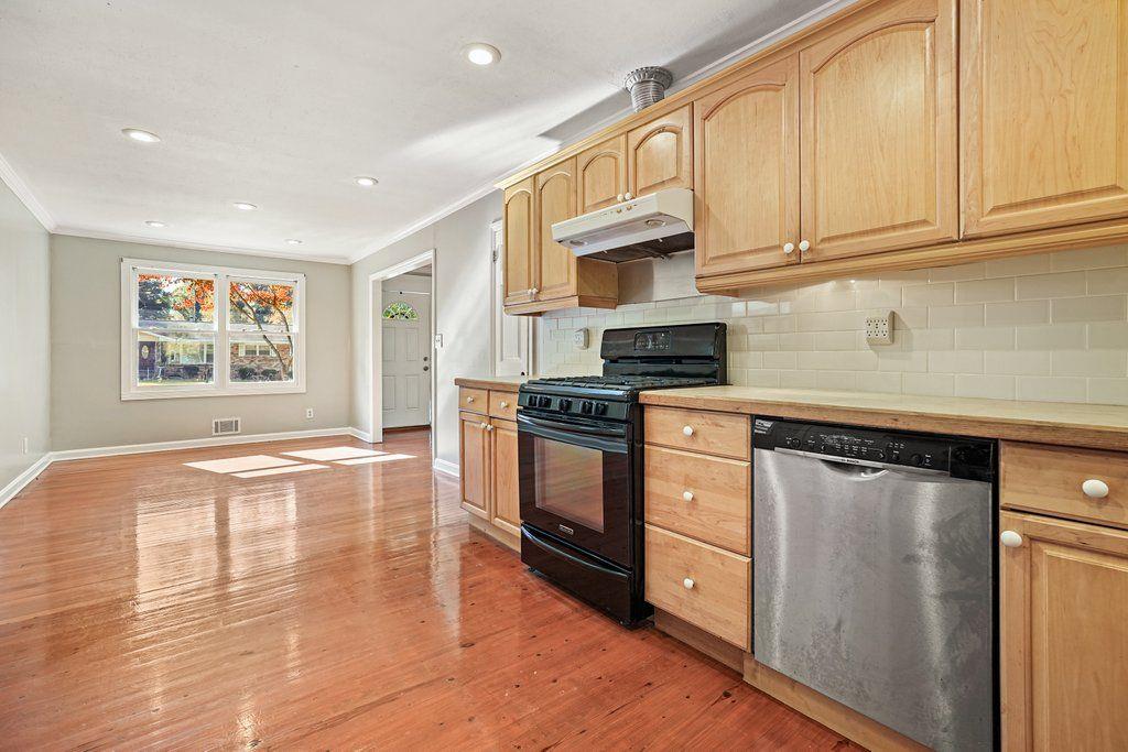 2571 Crockett Drive Southeast Drive SE