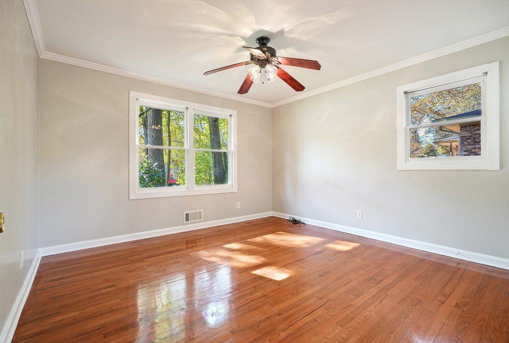 2571 Crockett Drive Southeast Drive SE