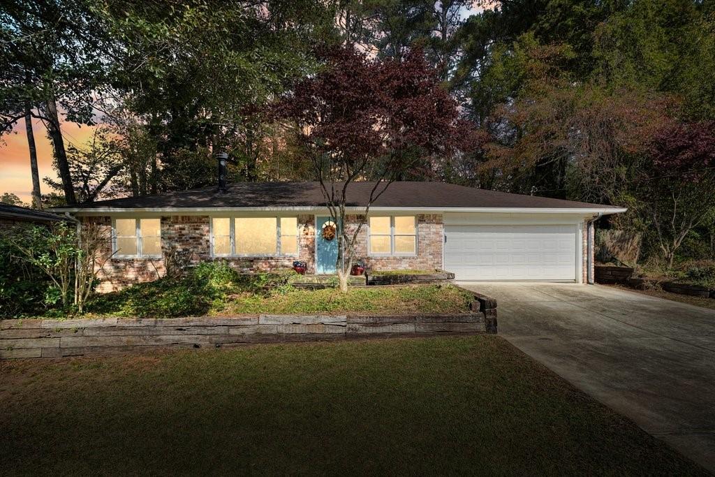 2571 Crockett Drive Southeast Drive SE