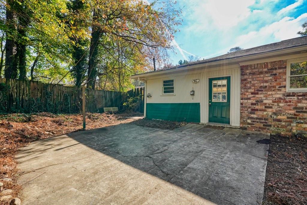 2571 Crockett Drive Southeast Drive SE