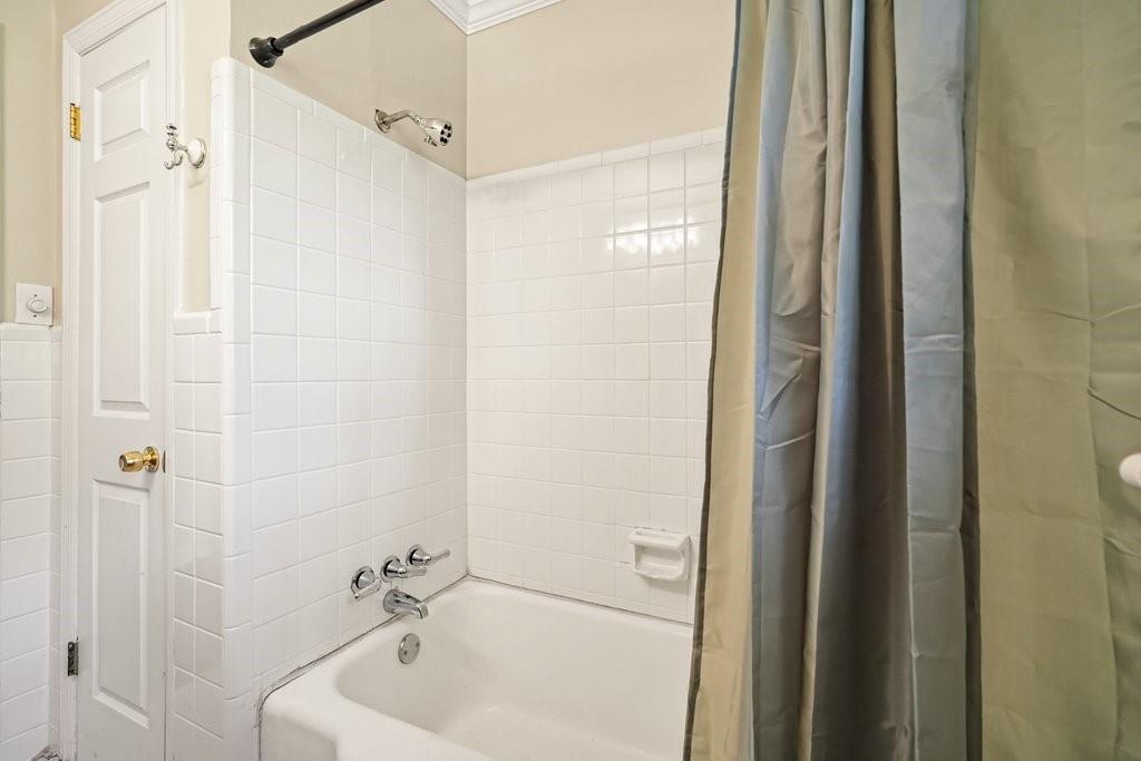 2571 Crockett Drive Southeast Drive SE