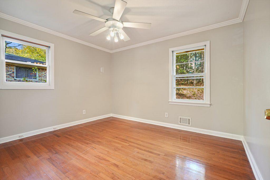 2571 Crockett Drive Southeast Drive SE