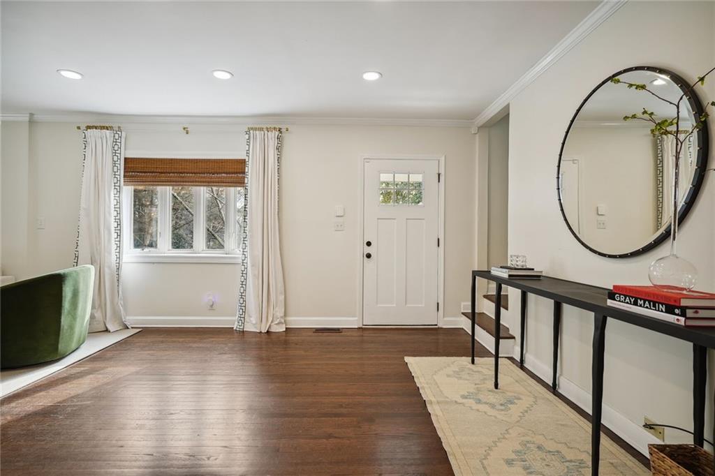 976 Cardova Drive NE
