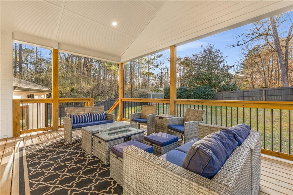 3099 Shadowood Lane