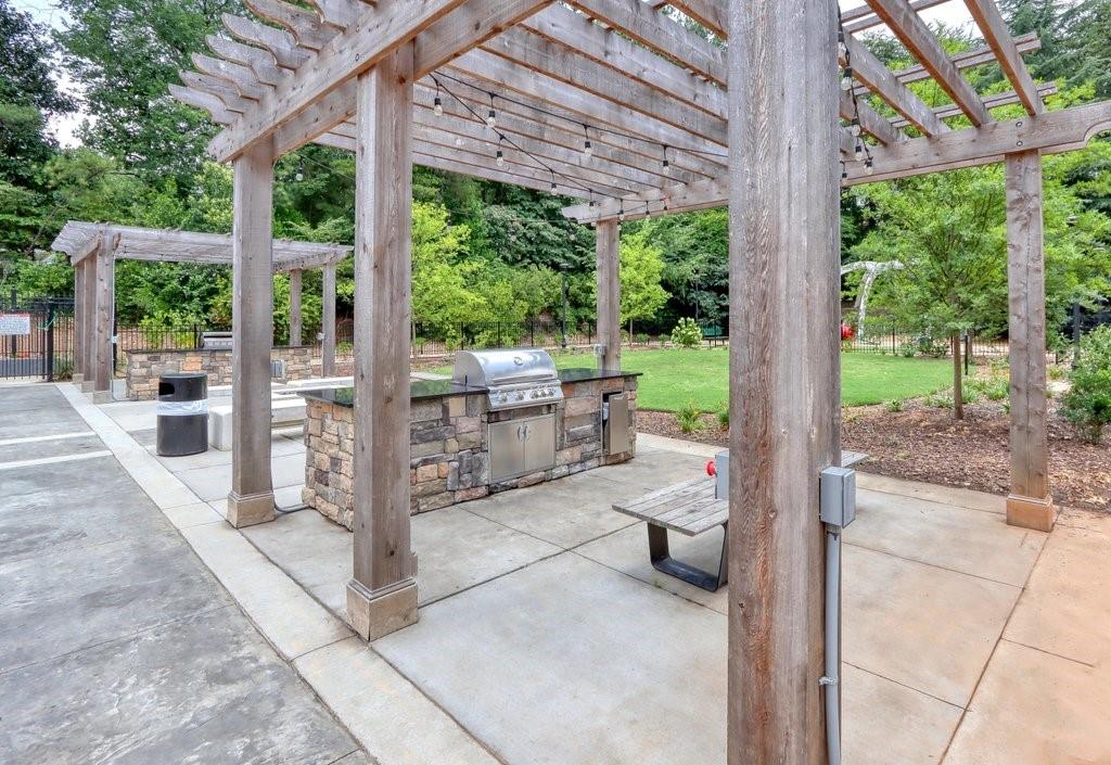 795 Hammond Drive Unit 709