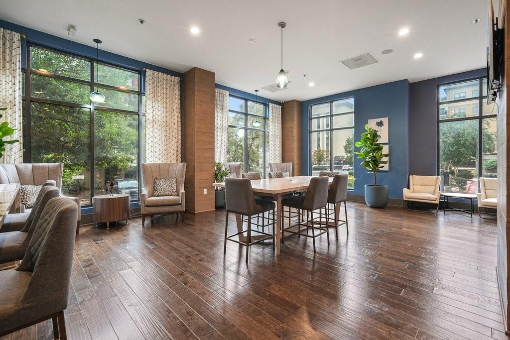 795 Hammond Drive Unit 709