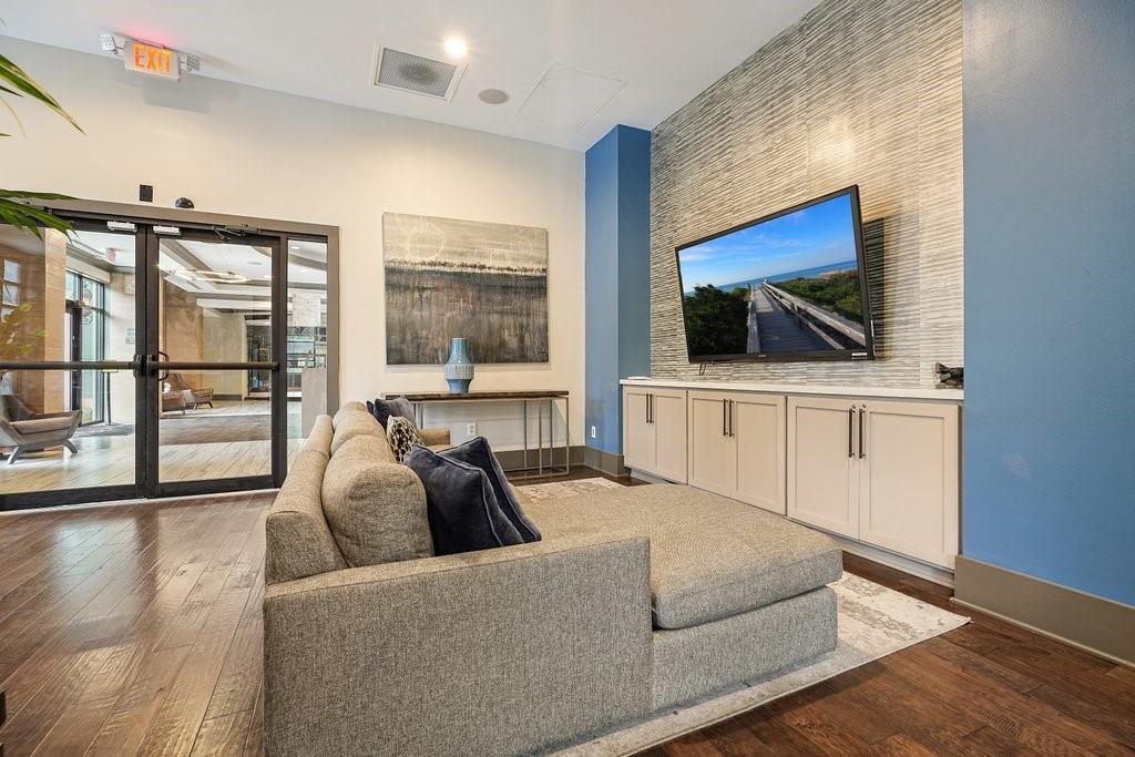 795 Hammond Drive Unit 709