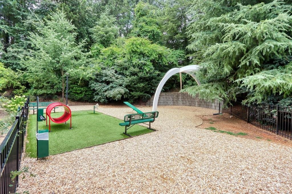 795 Hammond Drive Unit 709