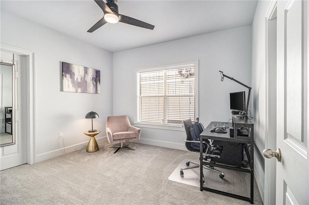 2700 Pine Tree Road NE Unit 3001