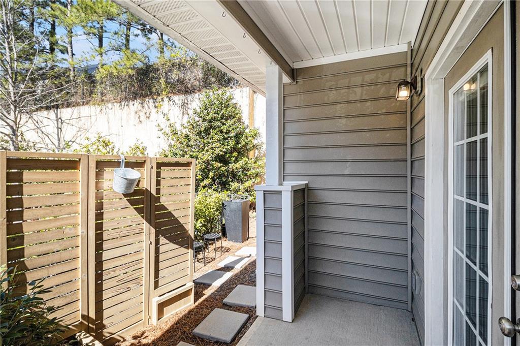 2700 Pine Tree Road NE Unit 3001