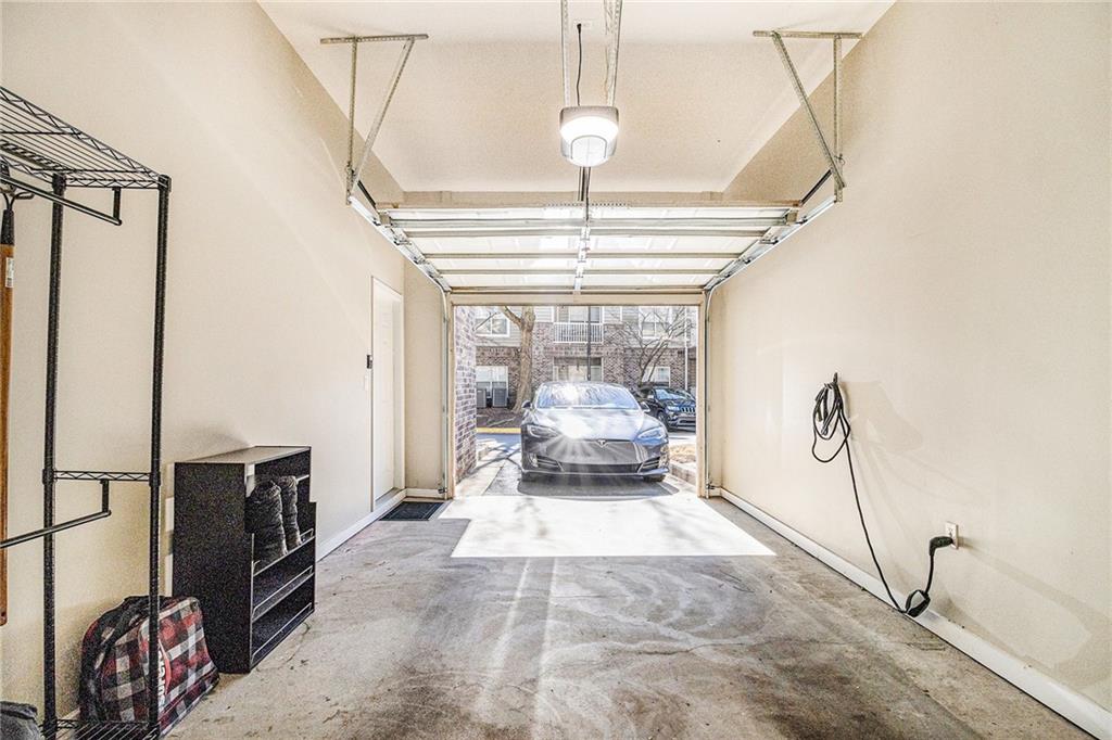 2700 Pine Tree Road NE Unit 3001