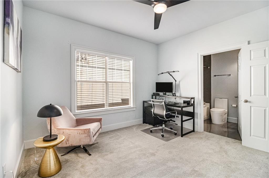 2700 Pine Tree Road NE Unit 3001