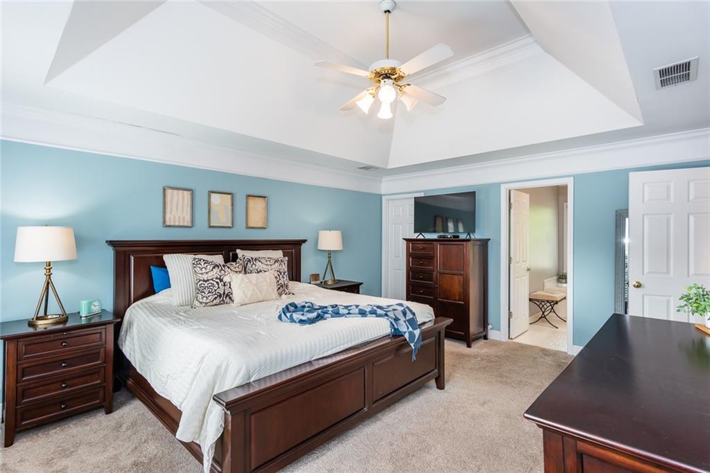 3011 OAK HAMPTON Court