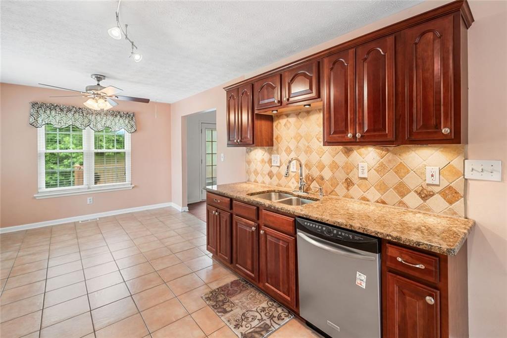 4124 High Country Drive