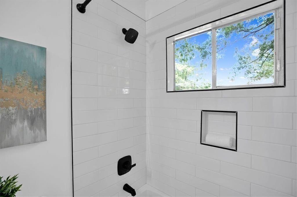 2138 Drew Valley Road NE