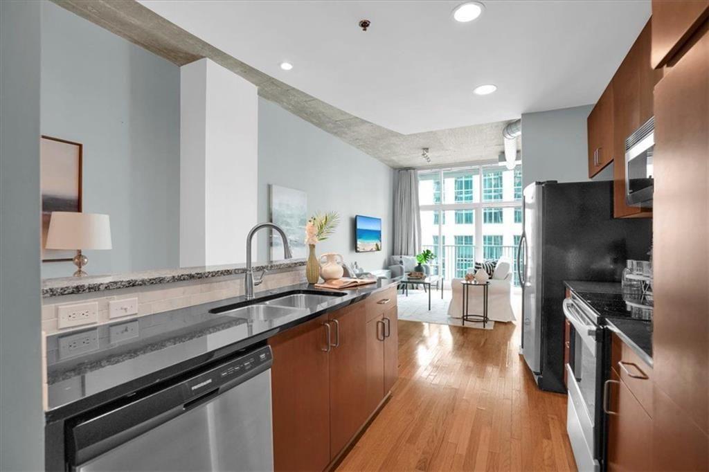 943 Peachtree Street NE Unit 1109