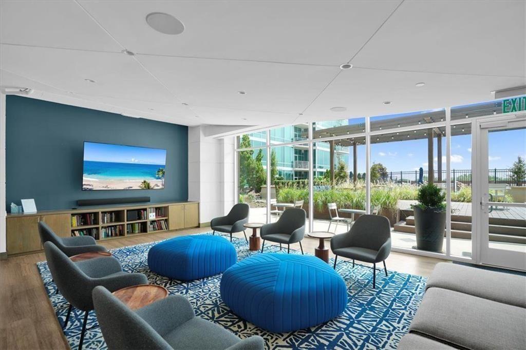 943 Peachtree Street NE Unit 1109