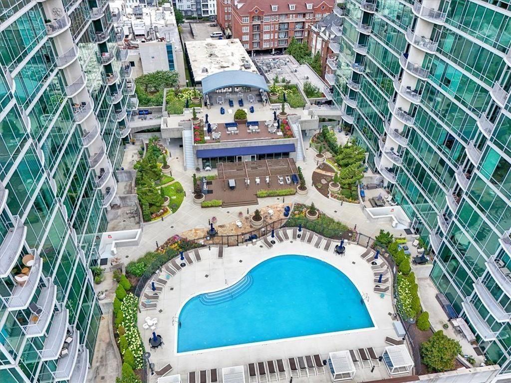 943 Peachtree Street NE Unit 1109