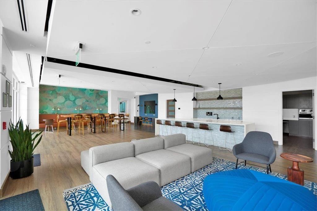 943 Peachtree Street NE Unit 1109