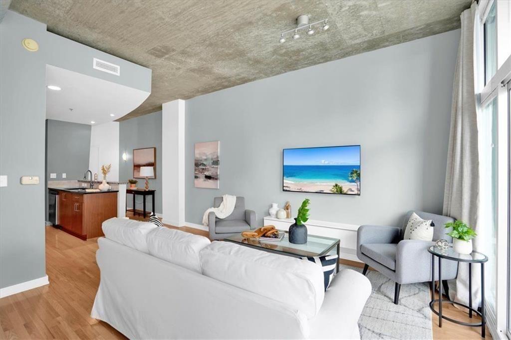 943 Peachtree Street NE Unit 1109