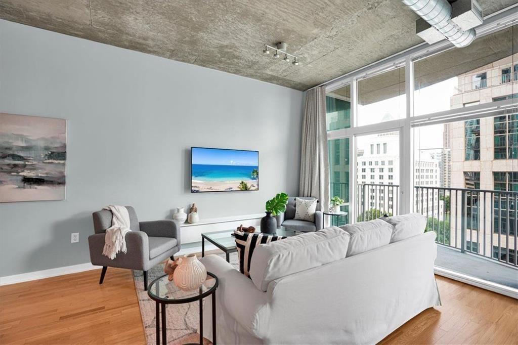 943 Peachtree Street NE Unit 1109