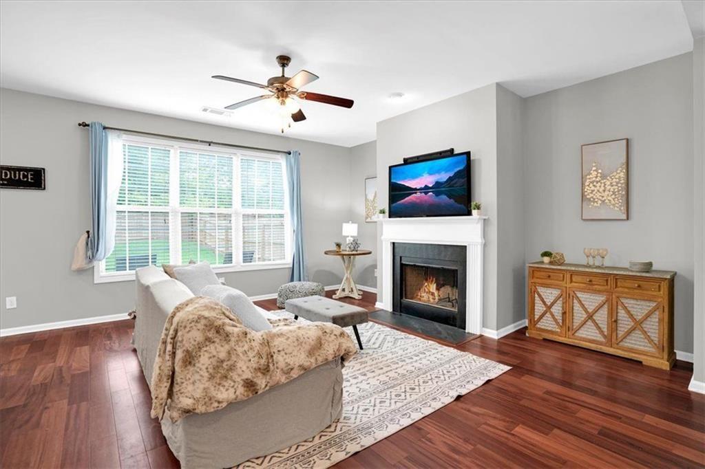 3700 Lakeside Walk Drive NW