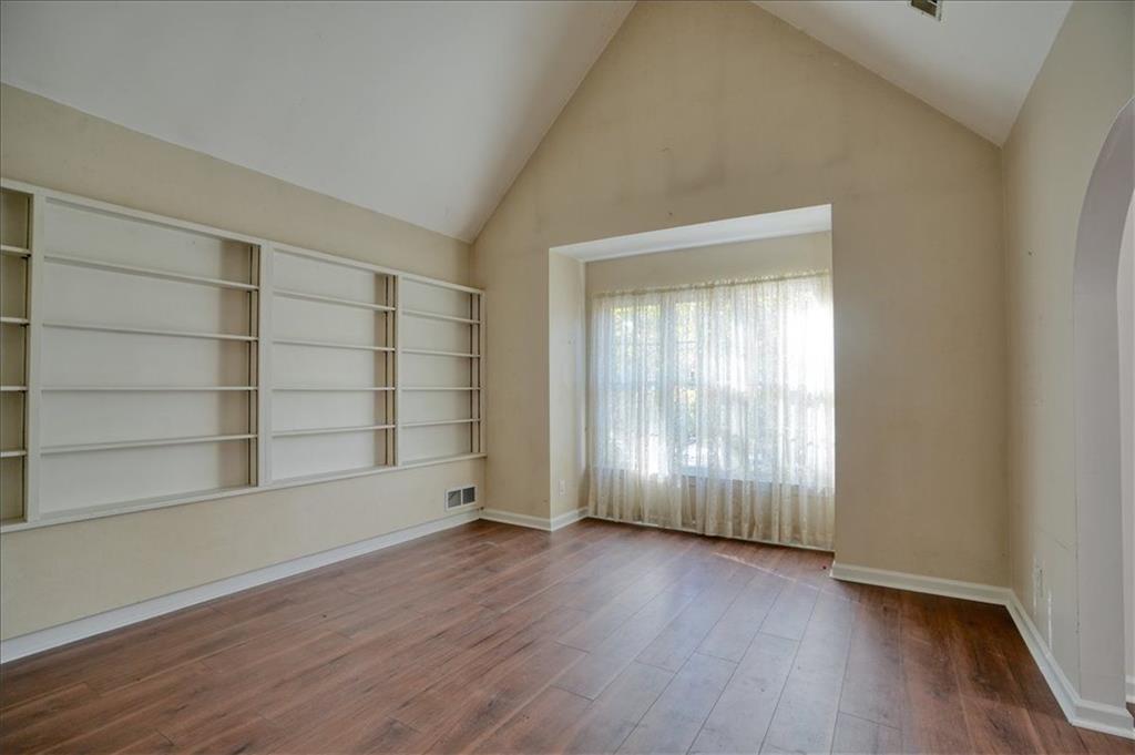 1274 Wynford Colony SW