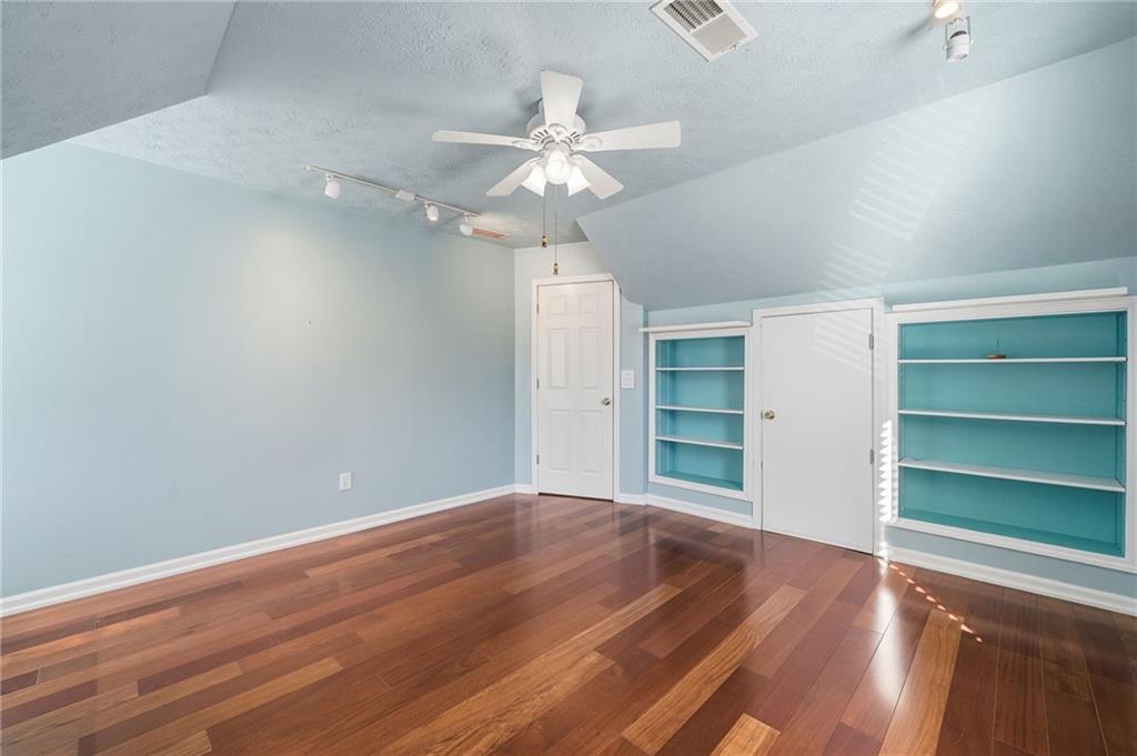 1217 Kaylyn Court NW