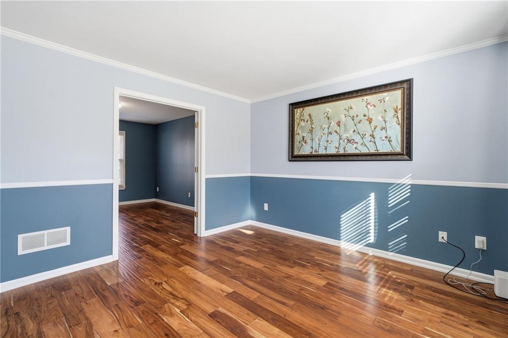 1217 Kaylyn Court NW