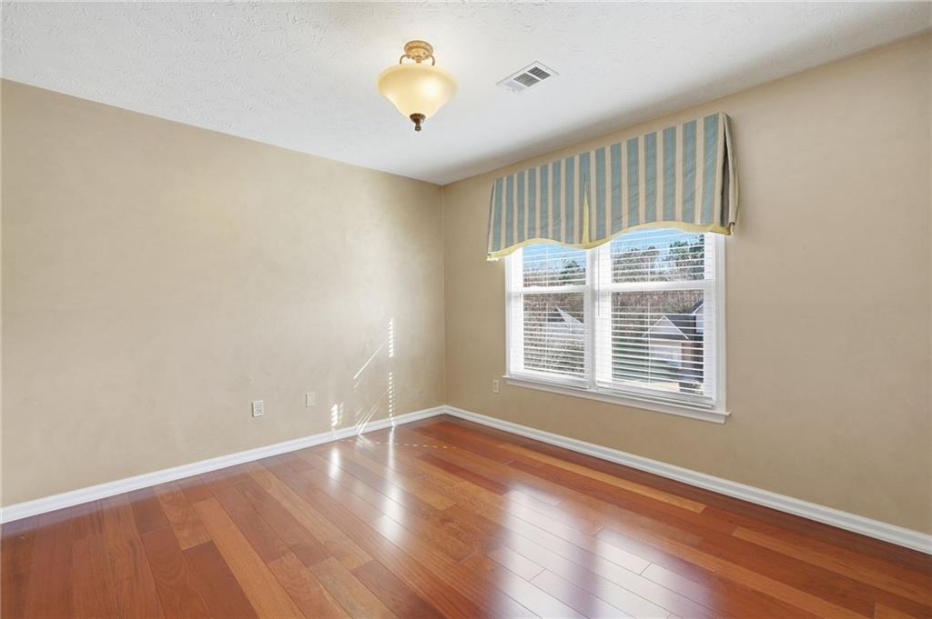 1217 Kaylyn Court NW