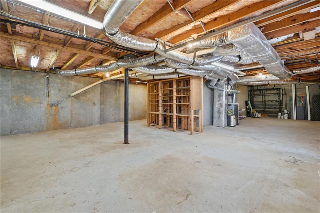 1217 Kaylyn Court NW