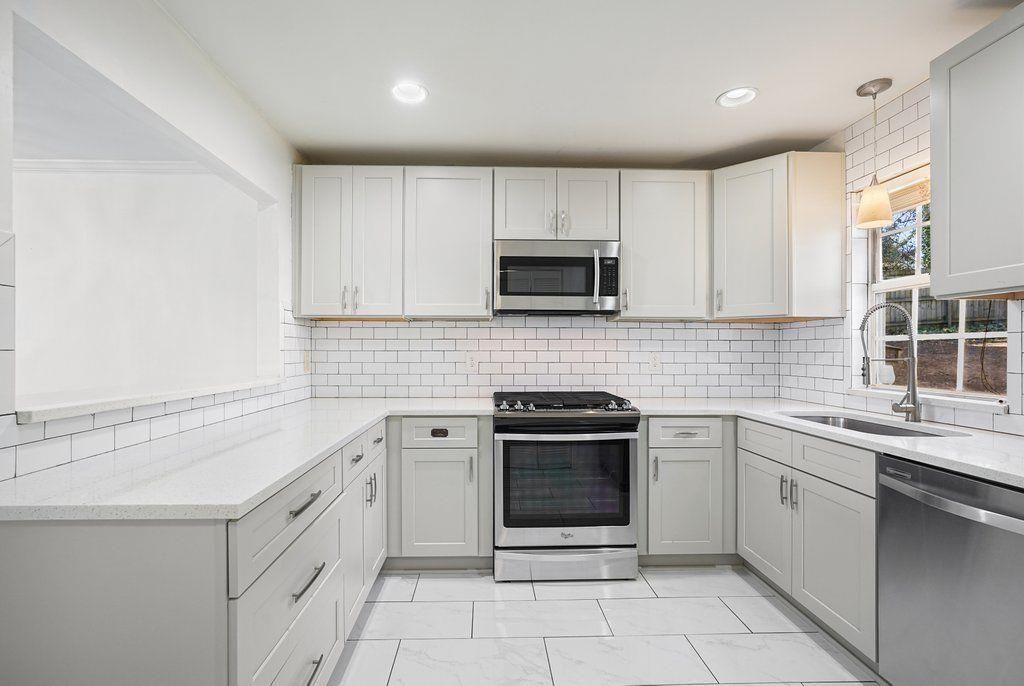 1148 Haven Brook Place