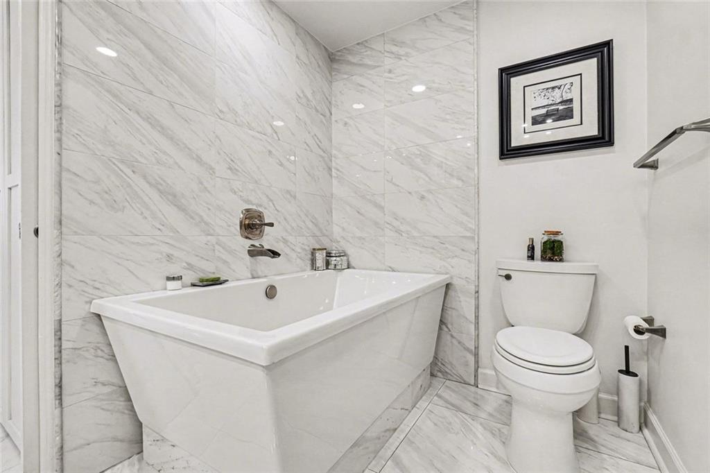 195 14th Street NE Unit 2806