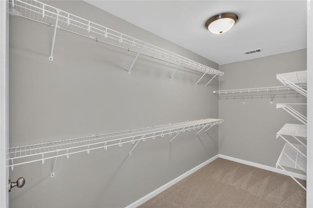 102 S Fortune Way