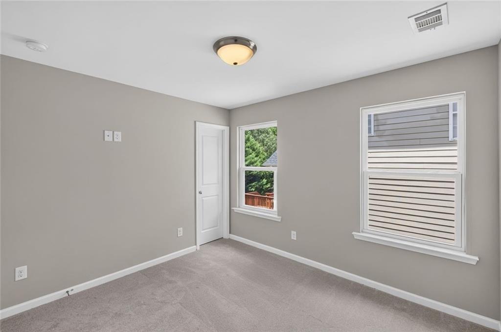 102 S Fortune Way