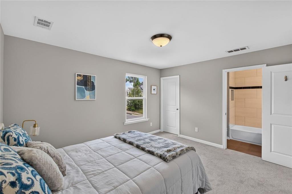 102 S Fortune Way