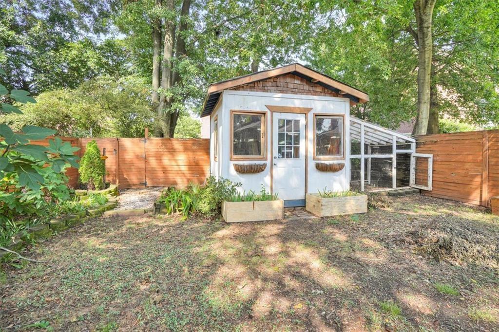61 Chester Avenue SE