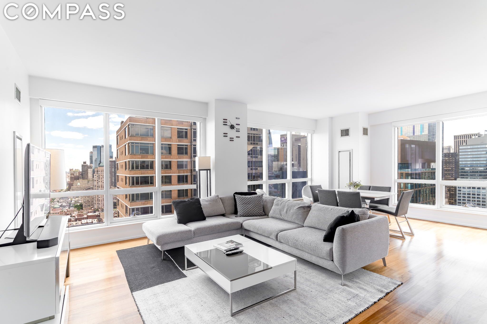 350 W 42nd Street 37D