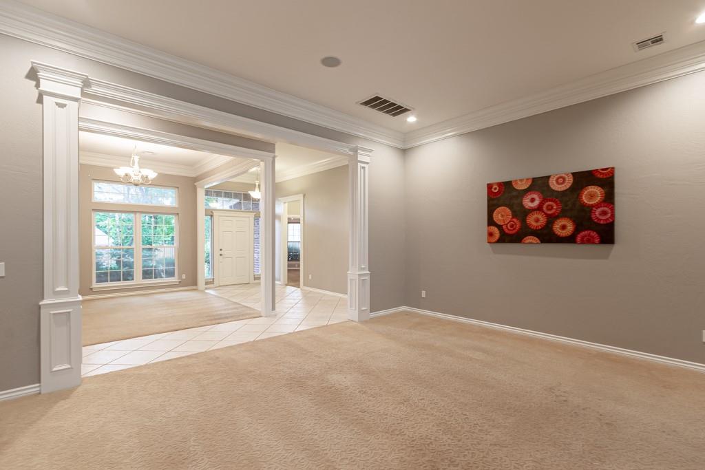733 Riva Ridge