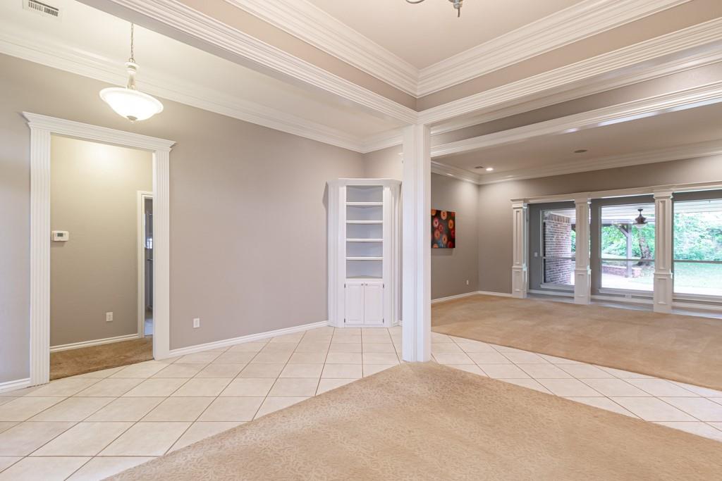 733 Riva Ridge