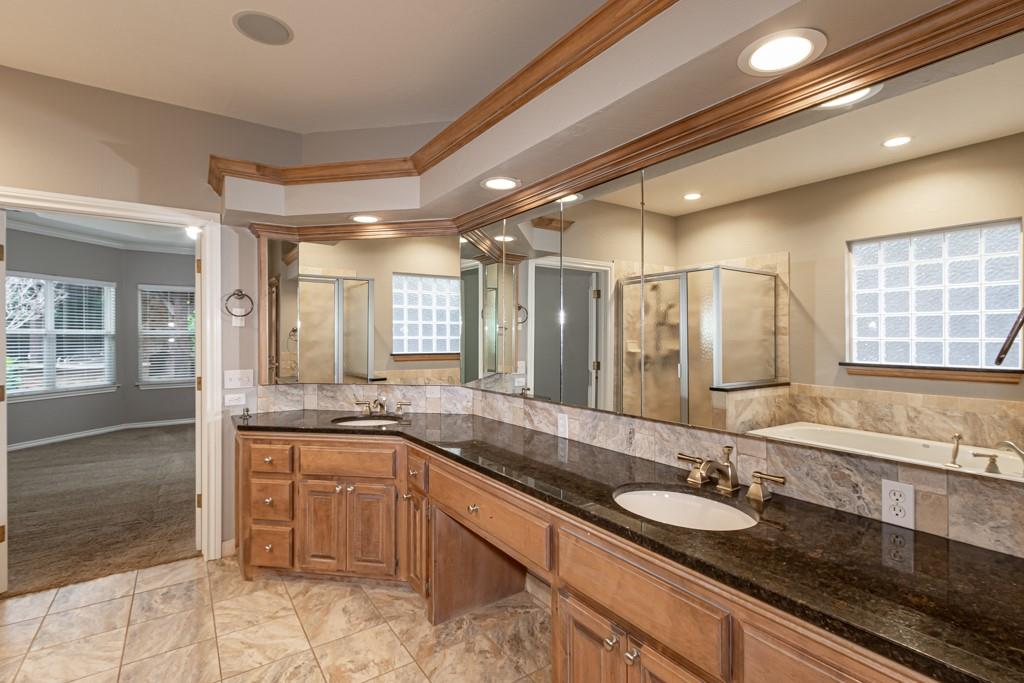 733 Riva Ridge