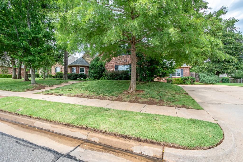 733 Riva Ridge