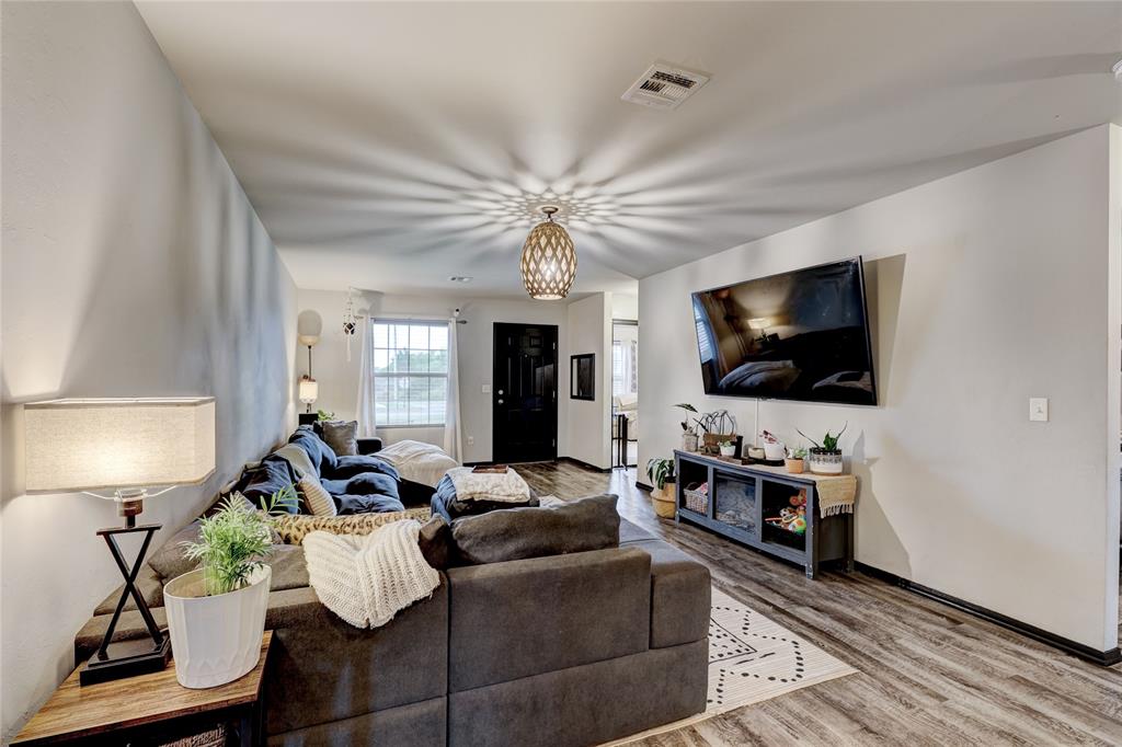 1425 Sandstone Drive