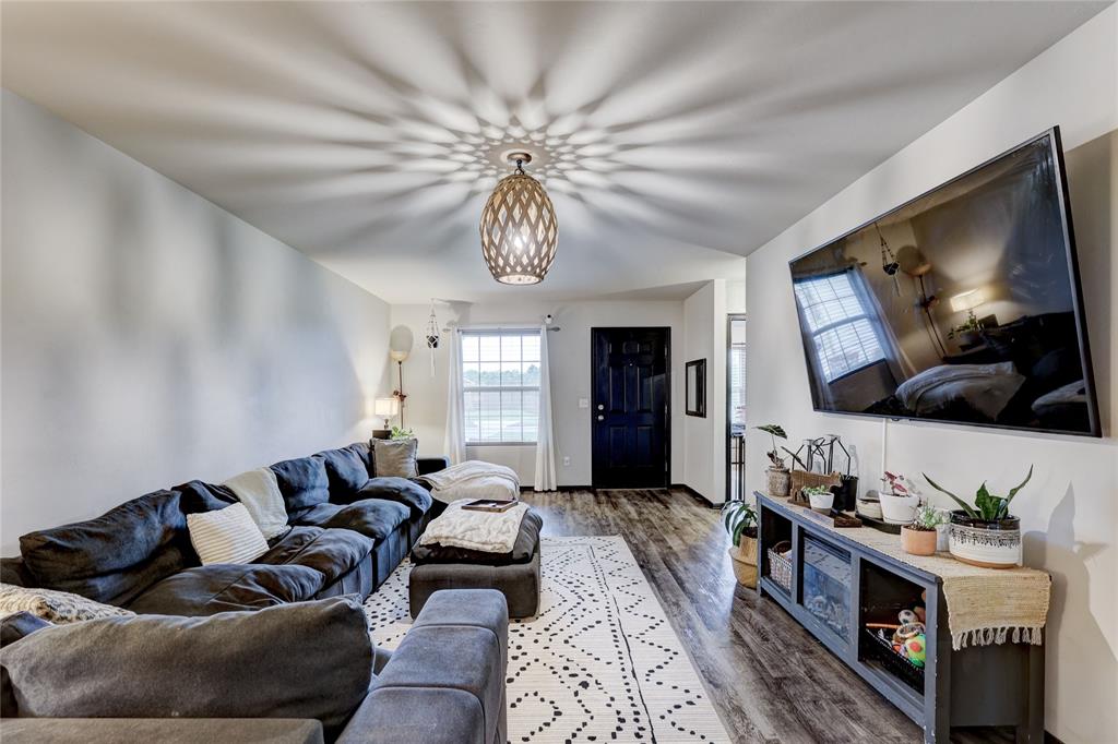 1425 Sandstone Drive