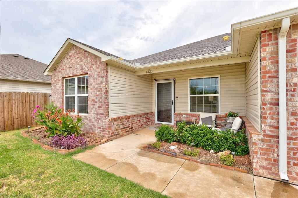 1425 Sandstone Drive