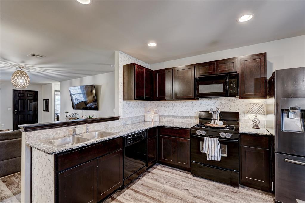 1425 Sandstone Drive